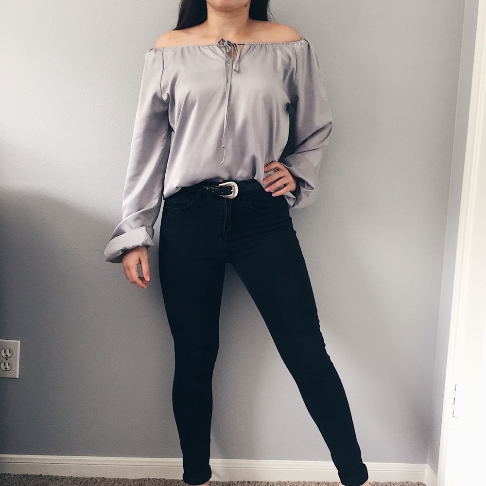 4/$25 Metro 7 off the shoulder blouse